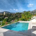 Villa La Des Sources - Piscine - Clim - Terrasse *