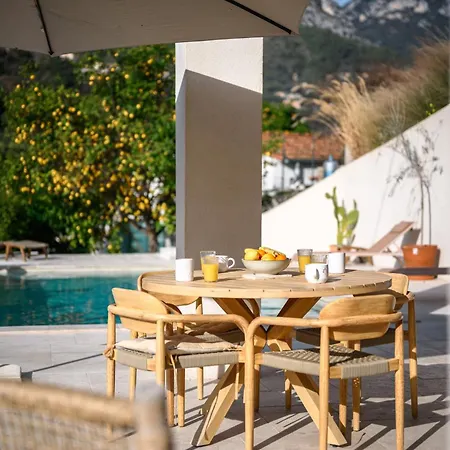 Villa La Des Sources Piscine Clim Terrasse *