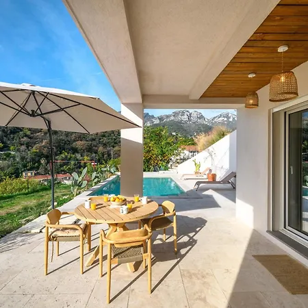 Villa La Des Sources Piscine Clim Terrasse Menton