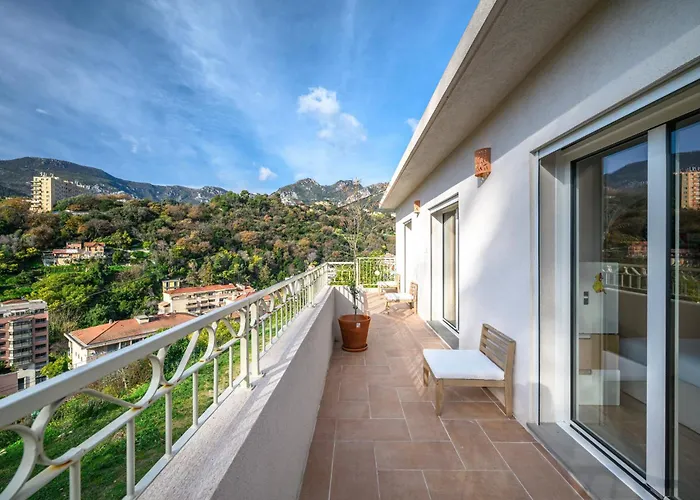 La Des Sources - Piscine - Clim - Terrasse Вилла Ментона