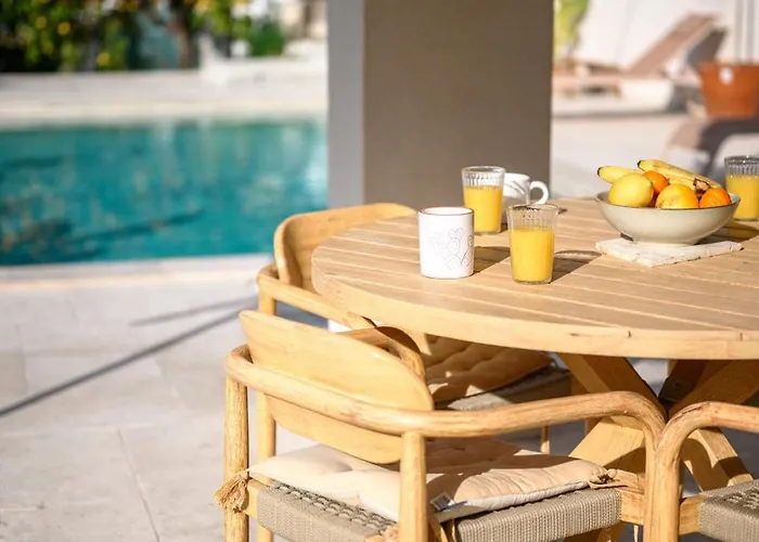 Villa La Des Sources - Piscine - Clim - Terrasse Menton
