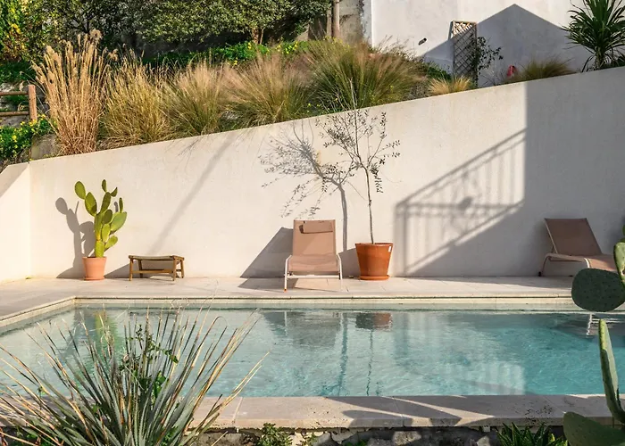 Villa La Des Sources - Piscine - Clim - Terrasse